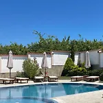 Mia Hotel