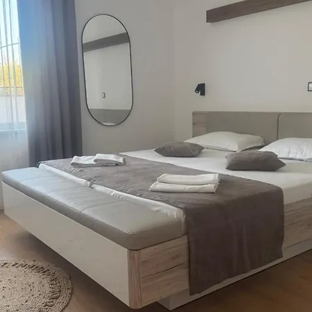 Mia Hotel